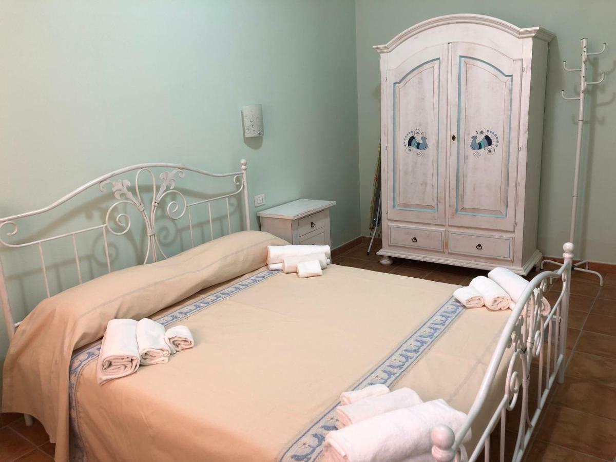 Sa Corti Antiga Apartment SantʼAntìoco Екстериор снимка